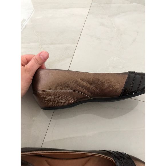 EUC Clarks Artisan Shoes - Picture 3 of 8